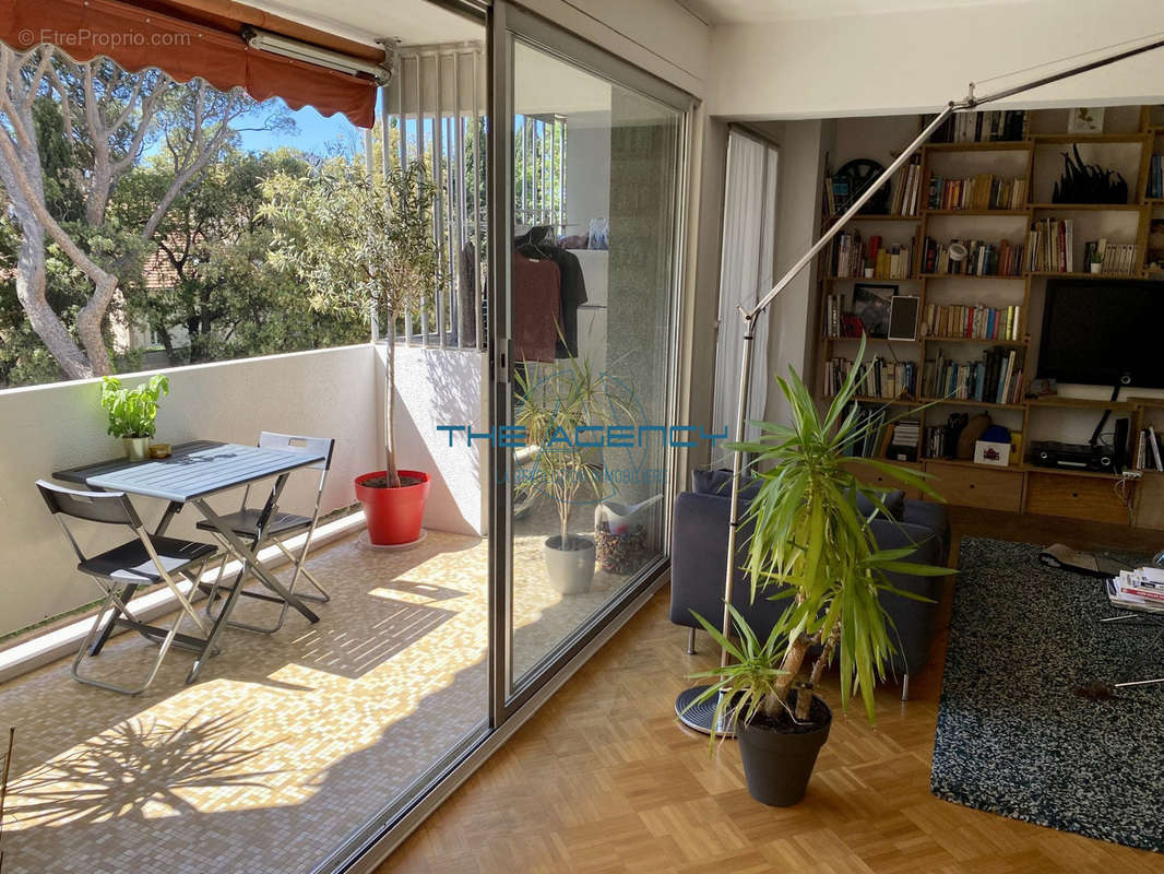 Appartement à MARSEILLE-8E