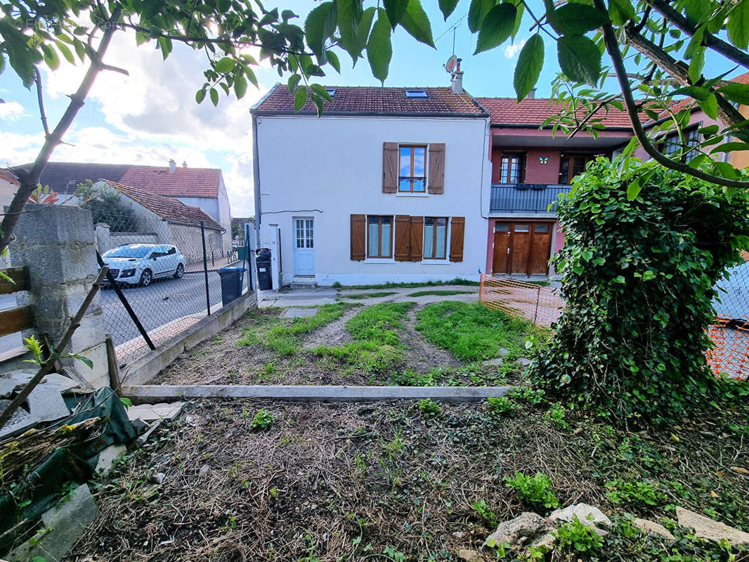 Maison à MAREUIL-LES-MEAUX