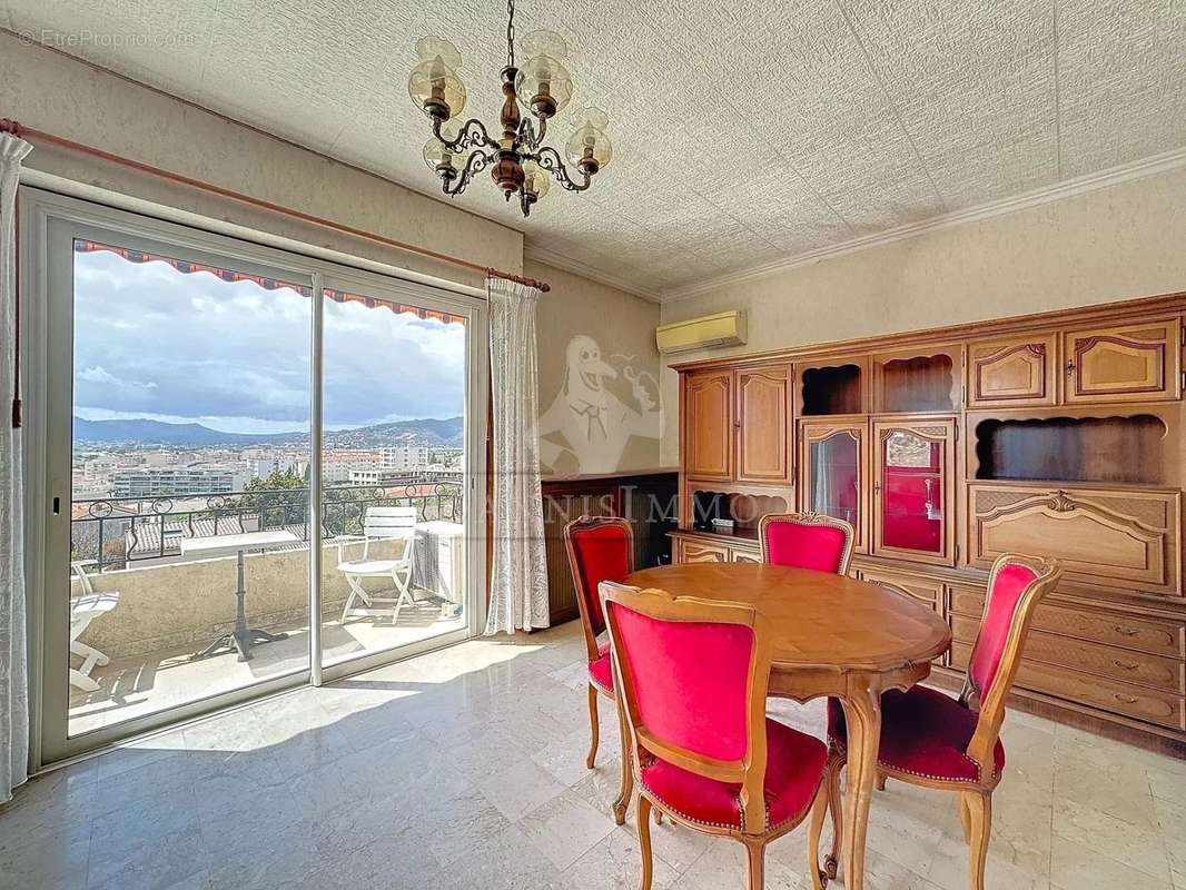 Appartement à CANNES