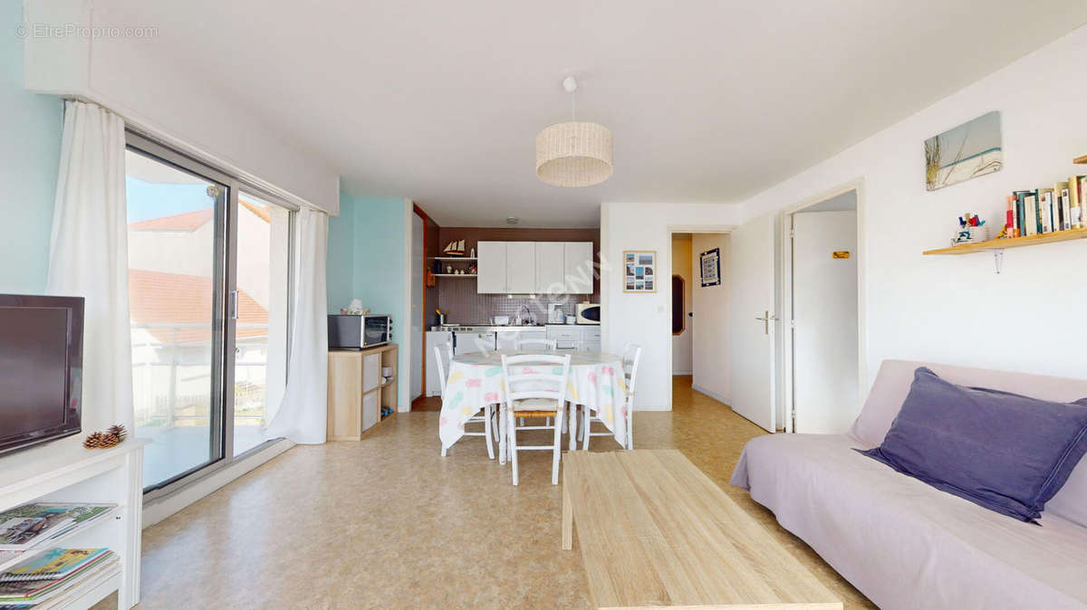 Appartement à CAMIERS