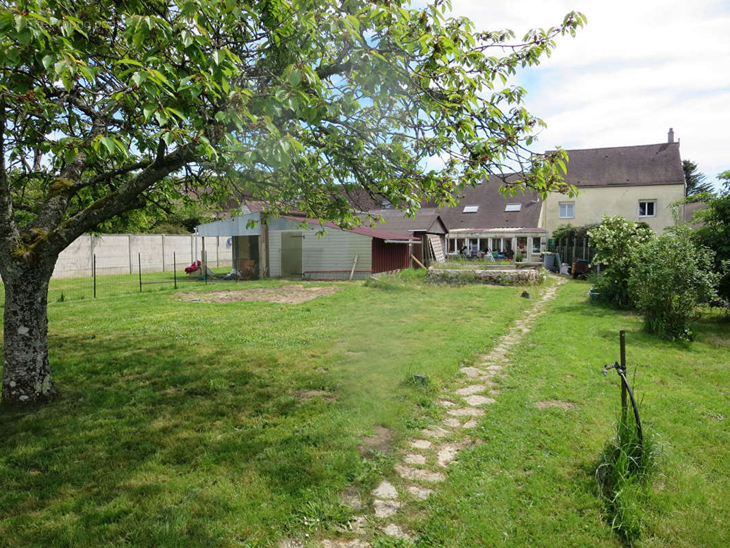 Maison à LA LOUPE