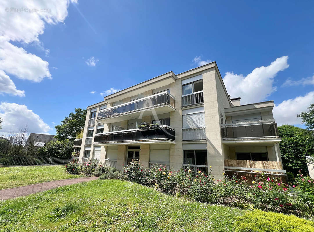 Appartement à NOGENT-SUR-MARNE