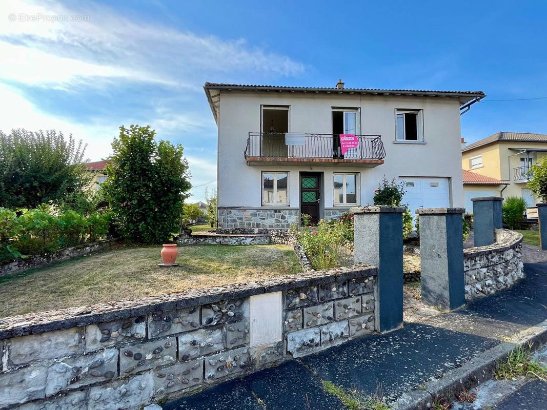 Maison à SAINT-PAUL-DES-LANDES