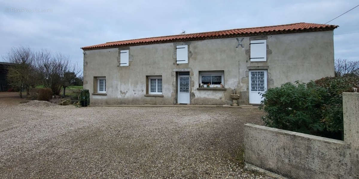 Maison à SAINT-VINCENT-SUR-JARD