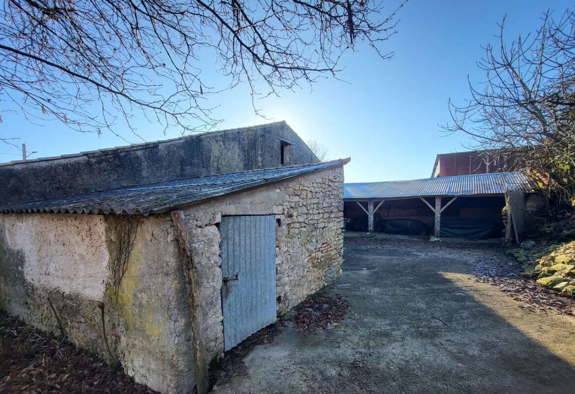 Maison à SAINT-VINCENT-SUR-JARD