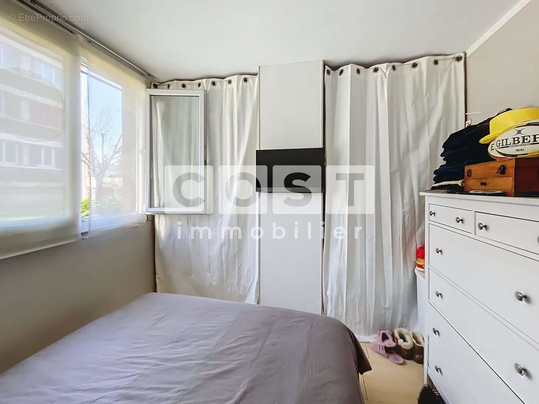 Appartement à COLOMBES