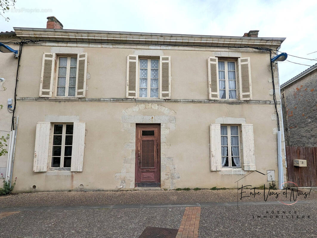 Maison à LANGON