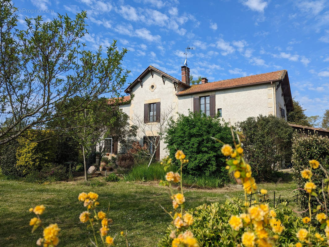 Maison à LANGON