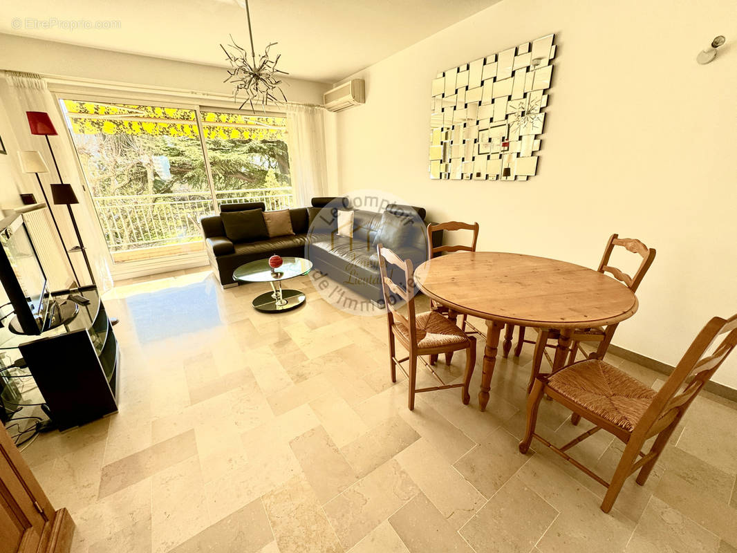 Appartement à MARSEILLE-9E