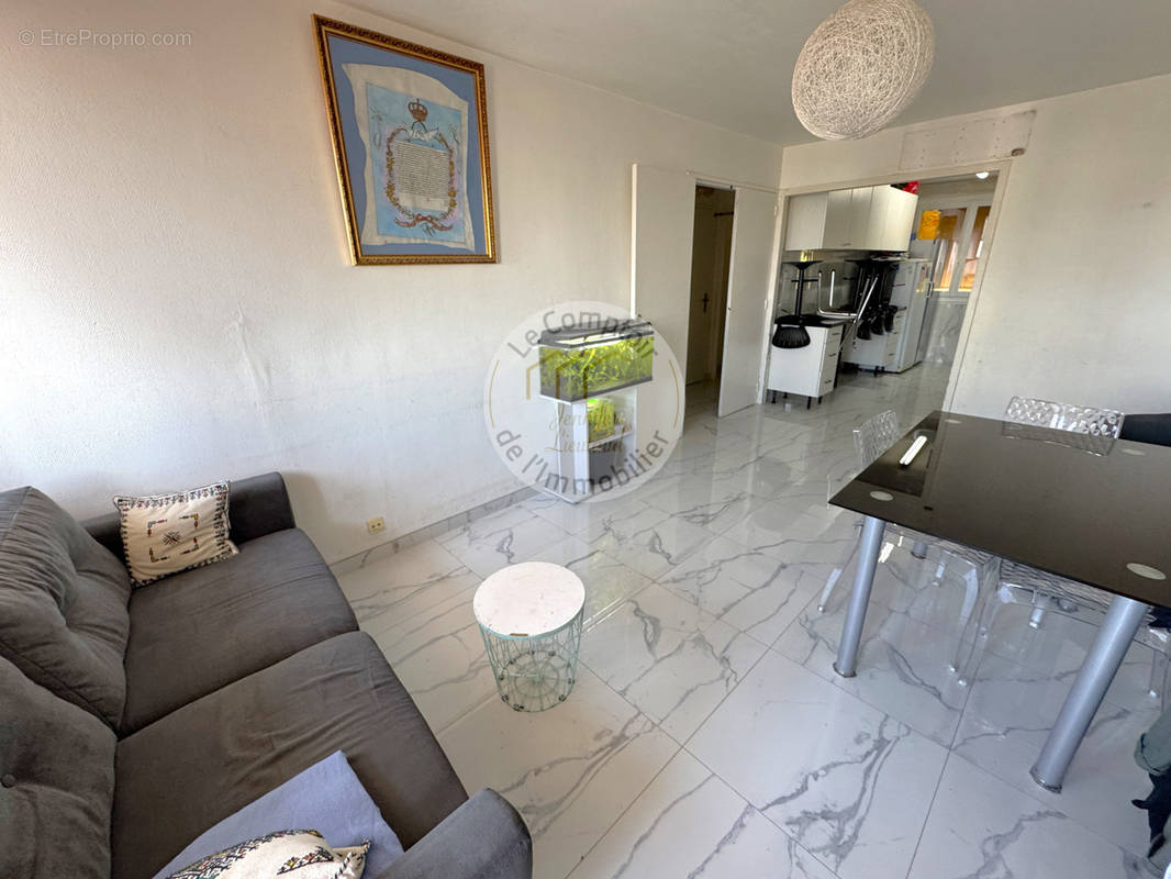 Appartement à MARSEILLE-9E