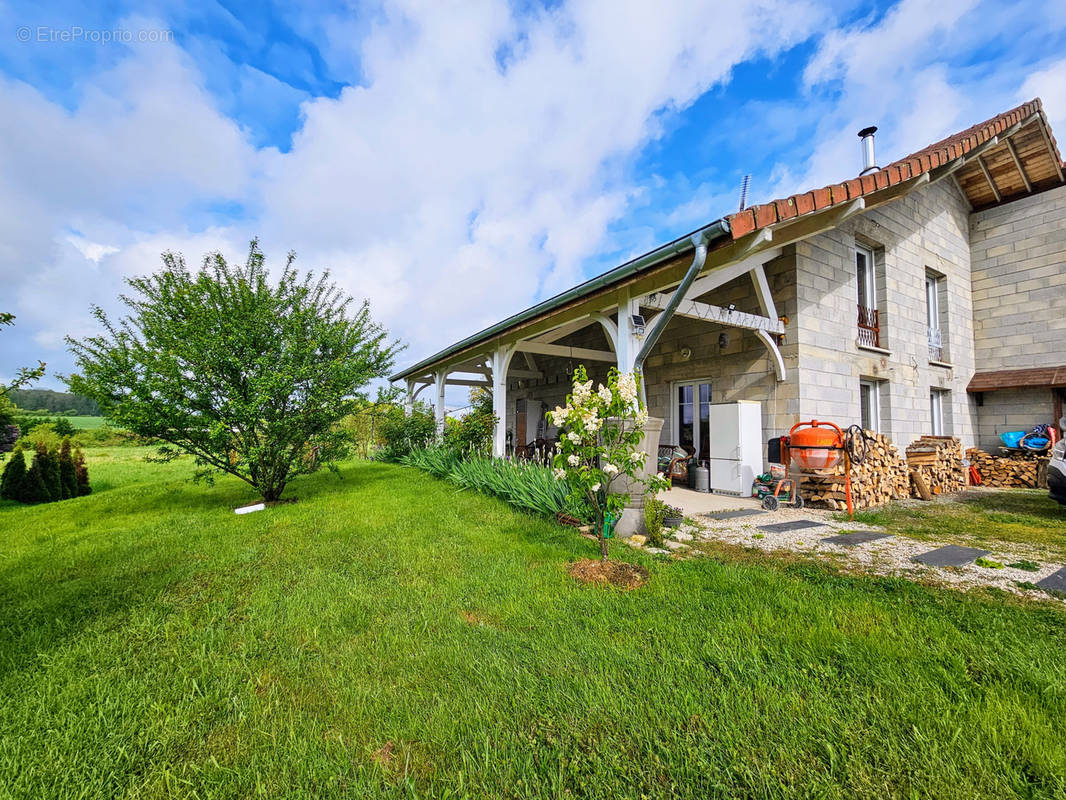 Maison à FROTEY-LES-LURE