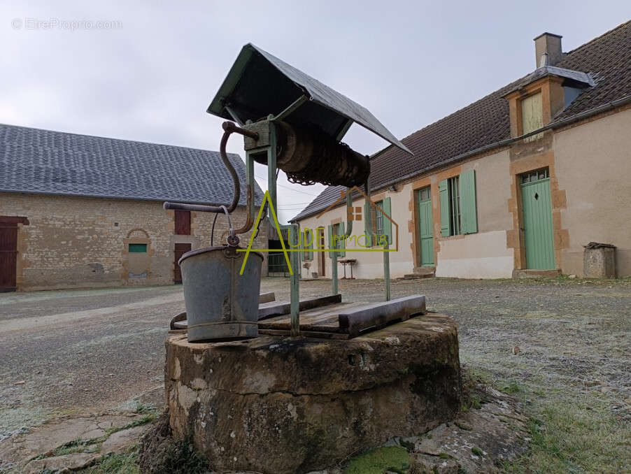 Maison à BENGY-SUR-CRAON