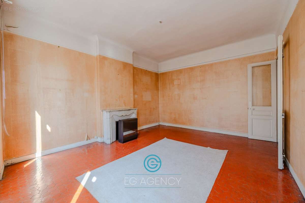 Appartement à MARSEILLE-8E