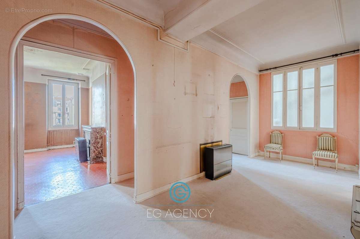 Appartement à MARSEILLE-8E