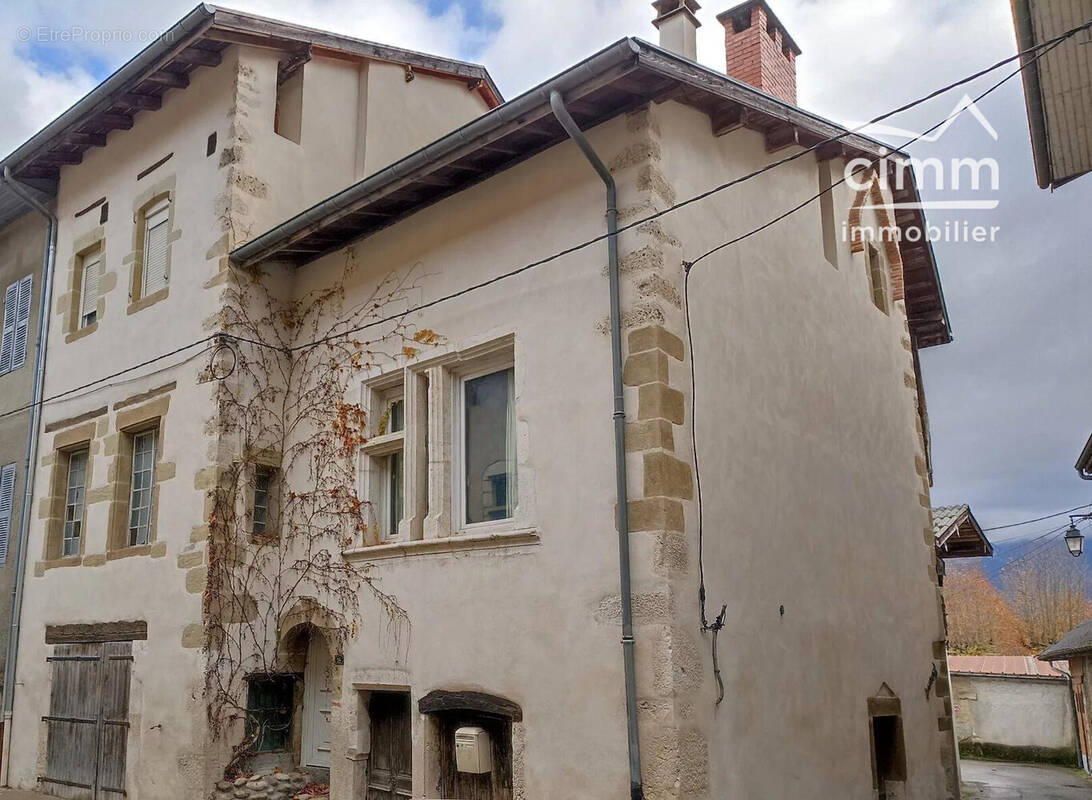 Maison à L&#039;ALBENC