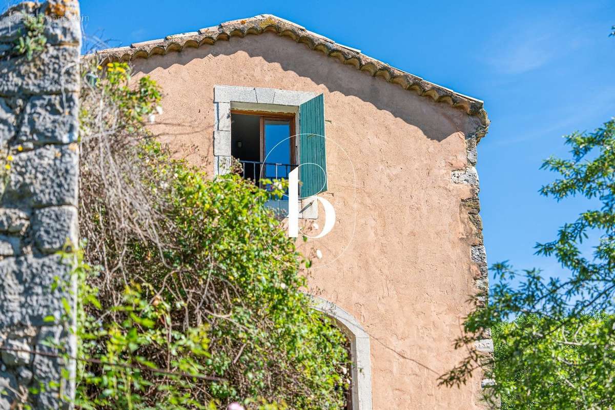 Maison à UZES