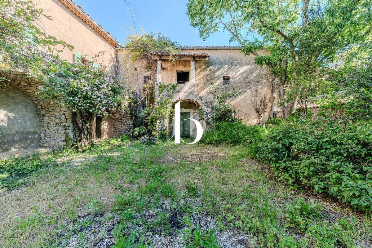 Maison à UZES