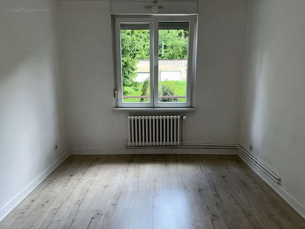 Appartement à AUDUN-LE-TICHE