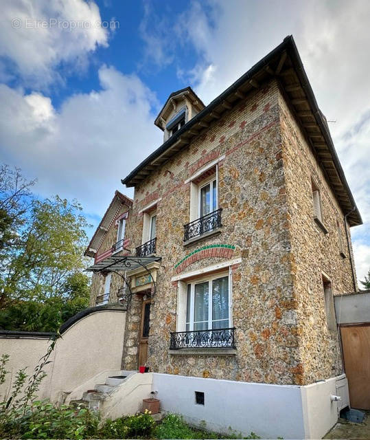 Maison à ENGHIEN-LES-BAINS