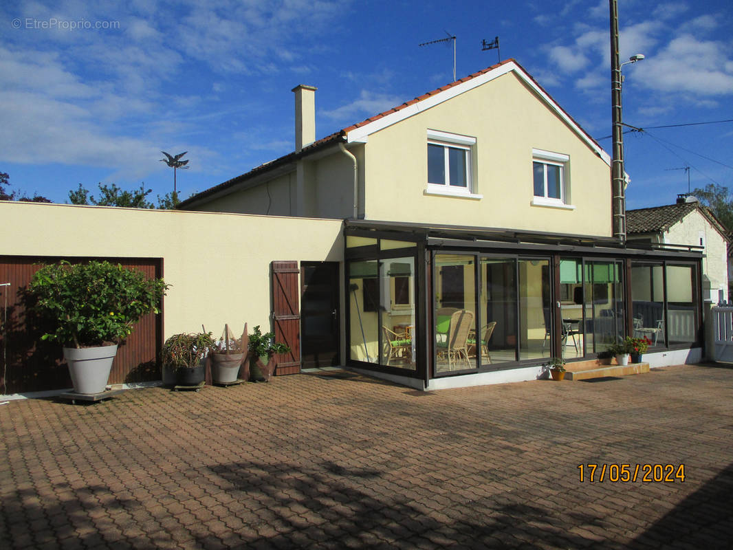 Maison à CEAUX-EN-COUHE