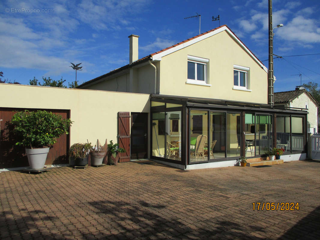 Maison à CEAUX-EN-COUHE