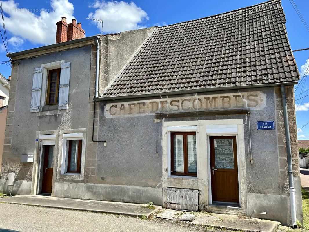 Maison à VERDUN-SUR-LE-DOUBS