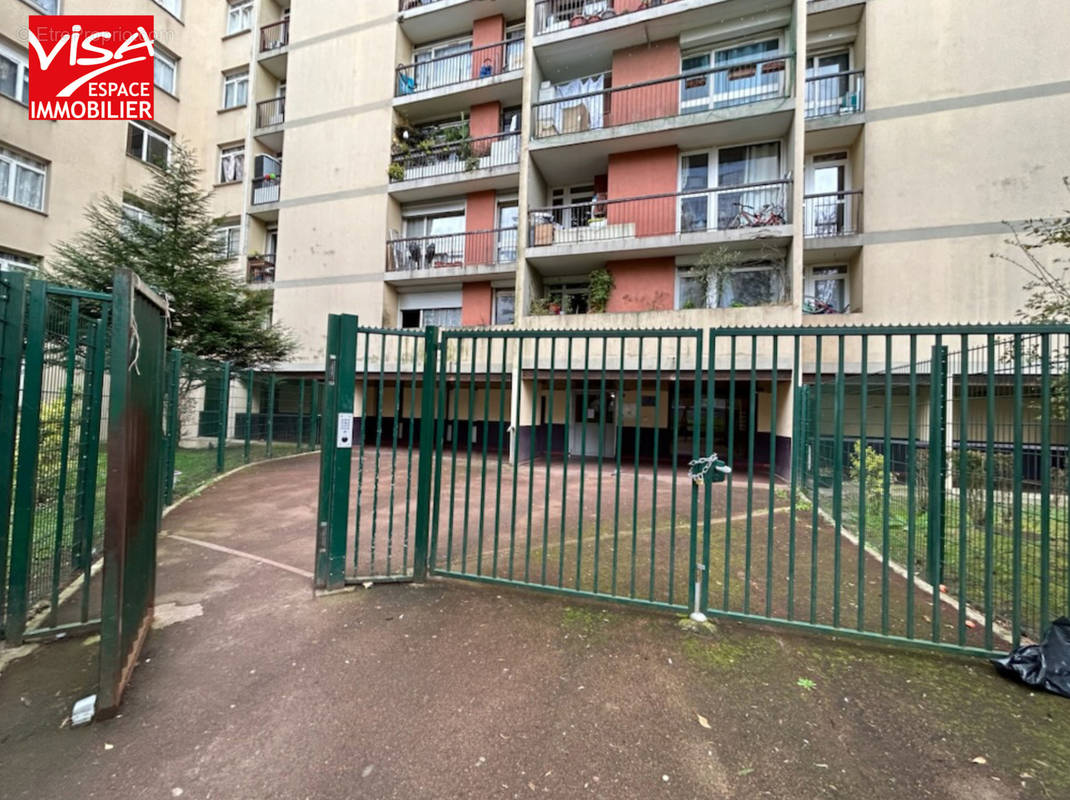 Appartement à VILLIERS-LE-BEL