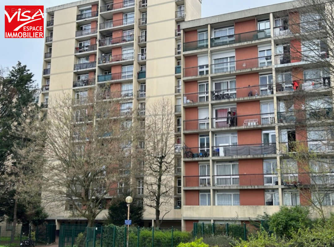 Appartement à VILLIERS-LE-BEL