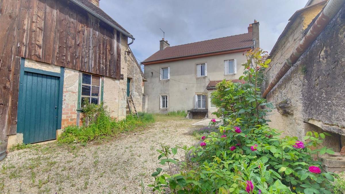 Maison à MARSANNAY-LA-COTE