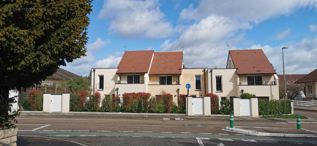 Maison à FONTAINE-LES-DIJON