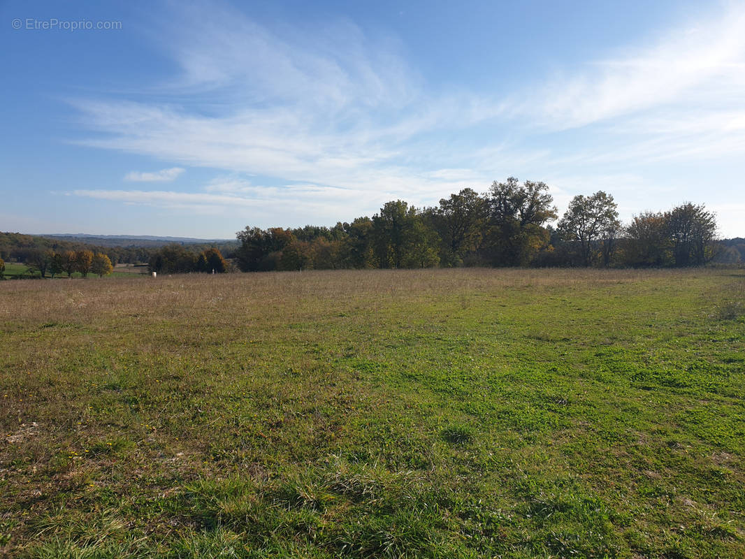 Terrain à SORGES