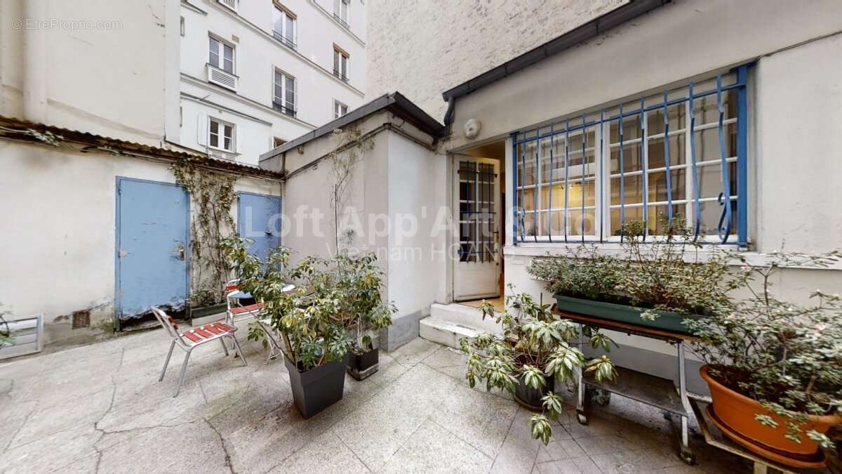 Appartement à PARIS-17E