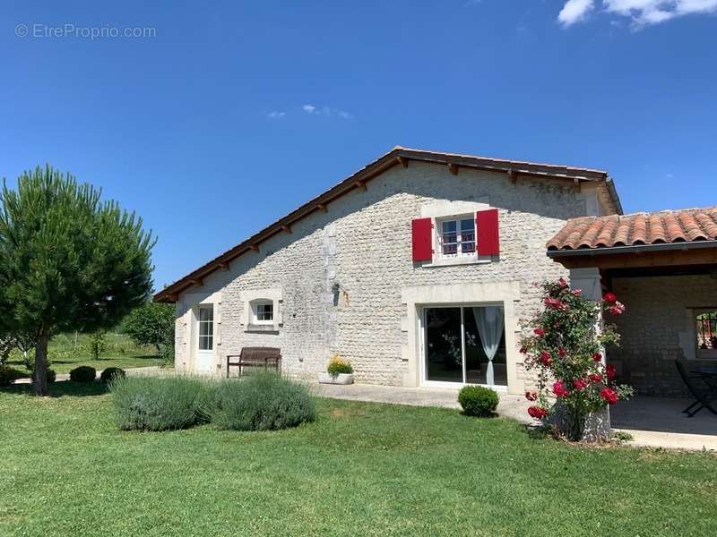 Maison à COGNAC