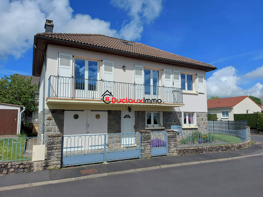 Maison à AURILLAC