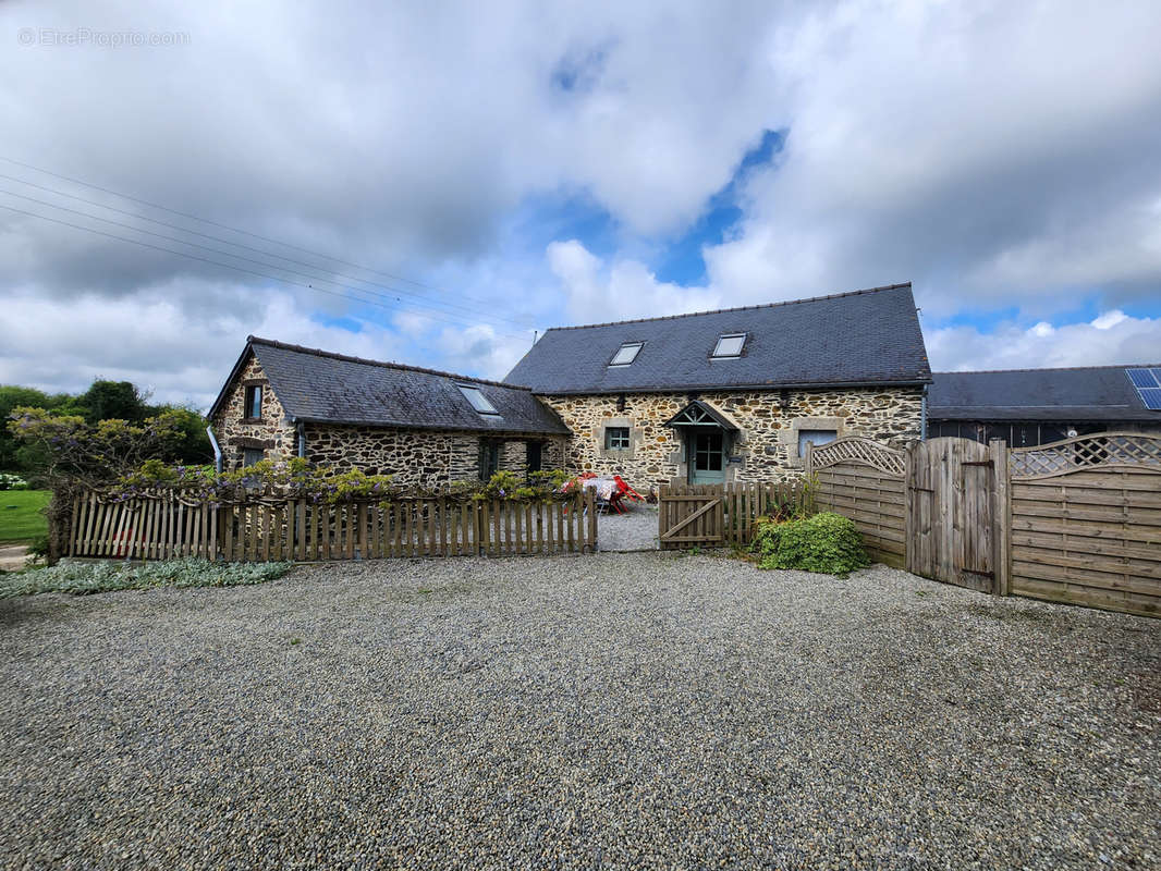 Maison à SAINT-MARTIN-DES-PRES