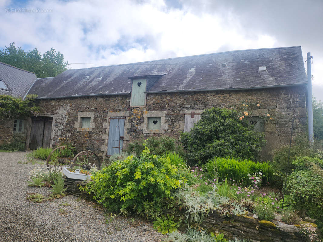 Maison à SAINT-MARTIN-DES-PRES