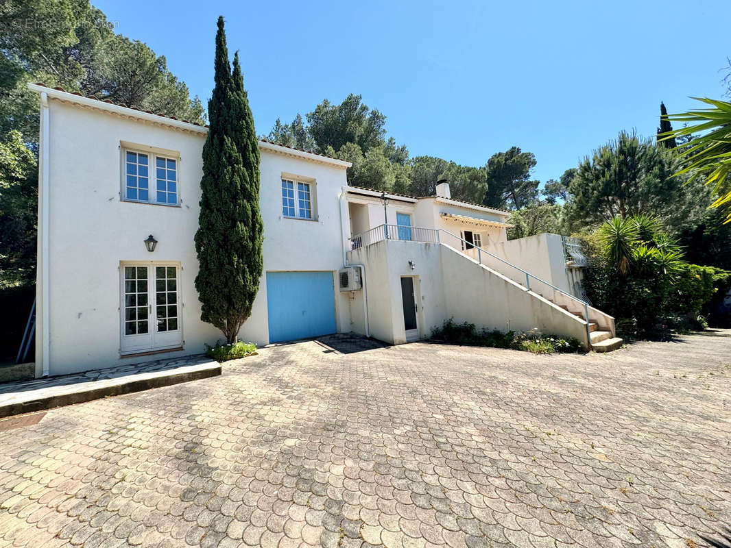 Maison à SIX-FOURS-LES-PLAGES