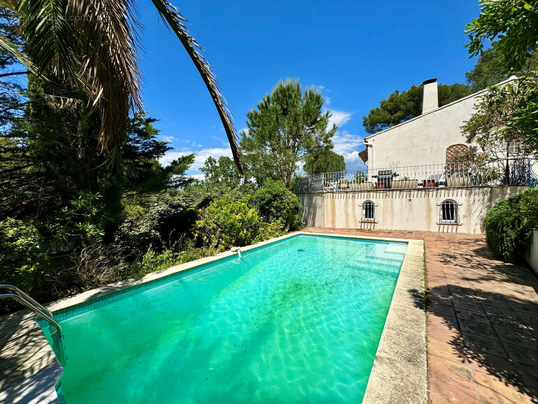 Maison à SIX-FOURS-LES-PLAGES