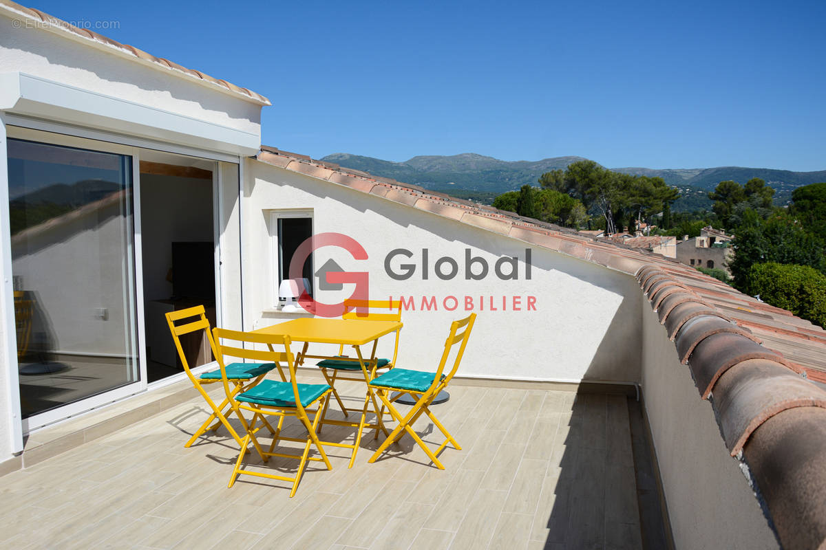 Appartement à LA COLLE-SUR-LOUP