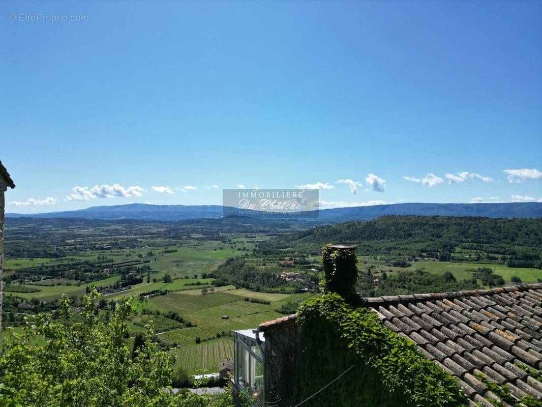 Maison à GORDES