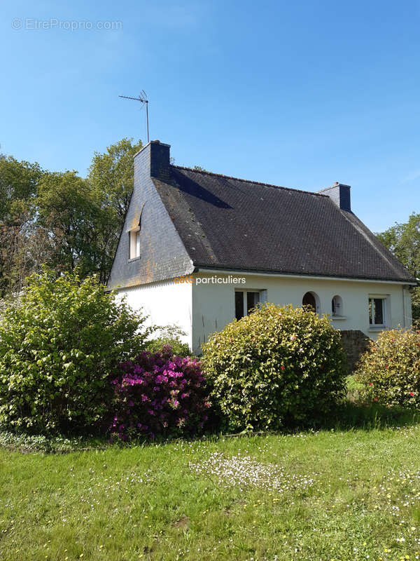 Maison à LANGUIDIC