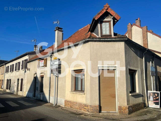 Maison à CONFLANS-SUR-SEINE