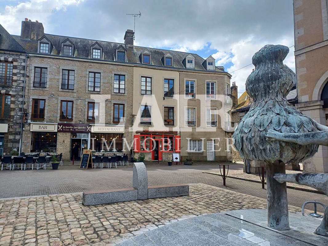 Maison à FRESNAY-SUR-SARTHE