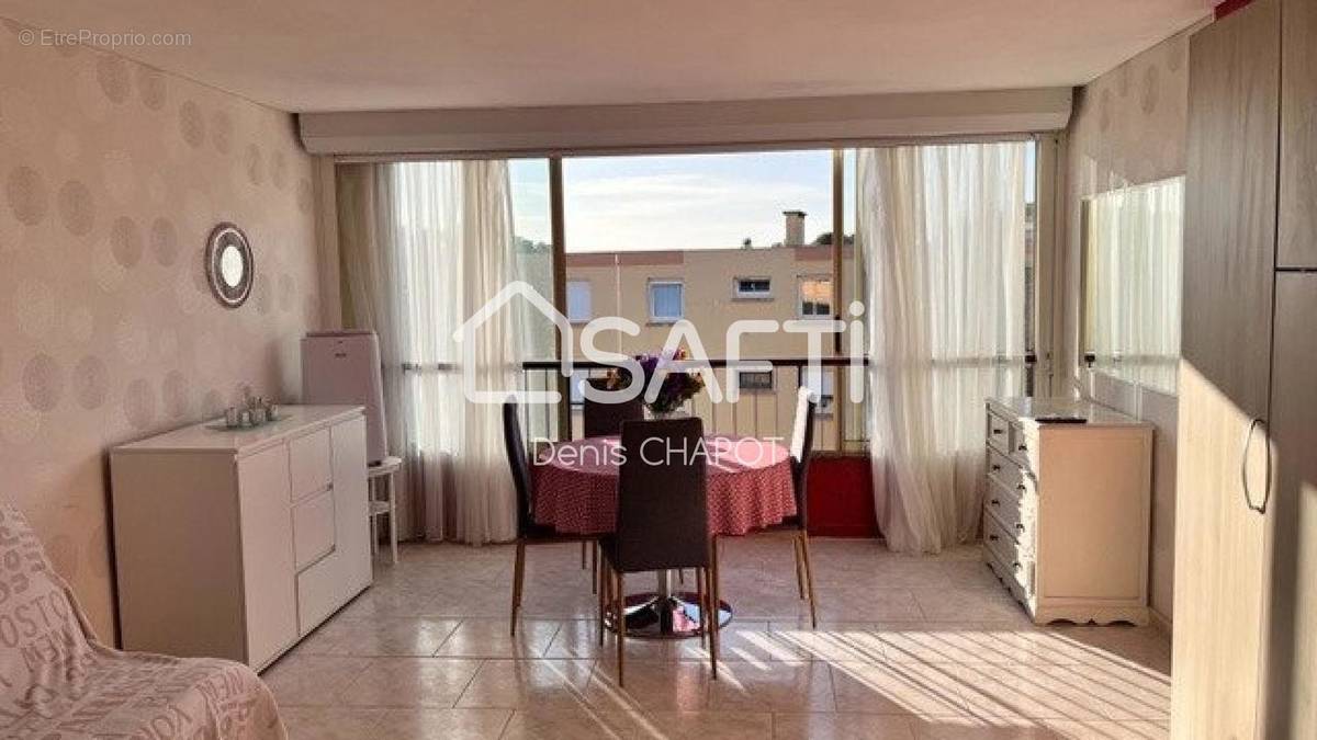 Photo 1 - Appartement à SIX-FOURS-LES-PLAGES