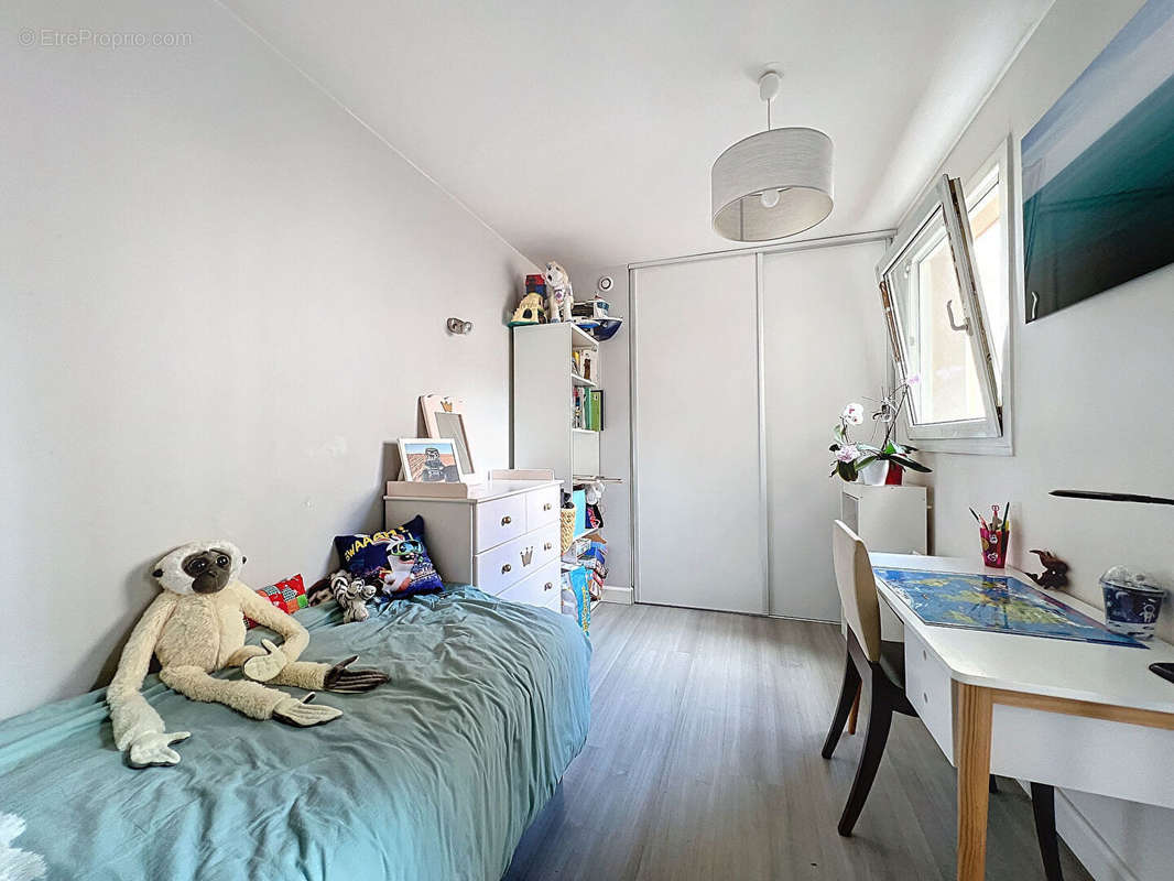 Appartement à SURESNES