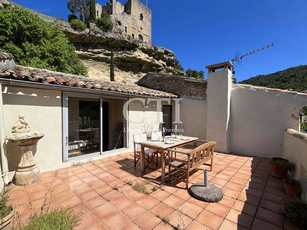 Maison à VAISON-LA-ROMAINE