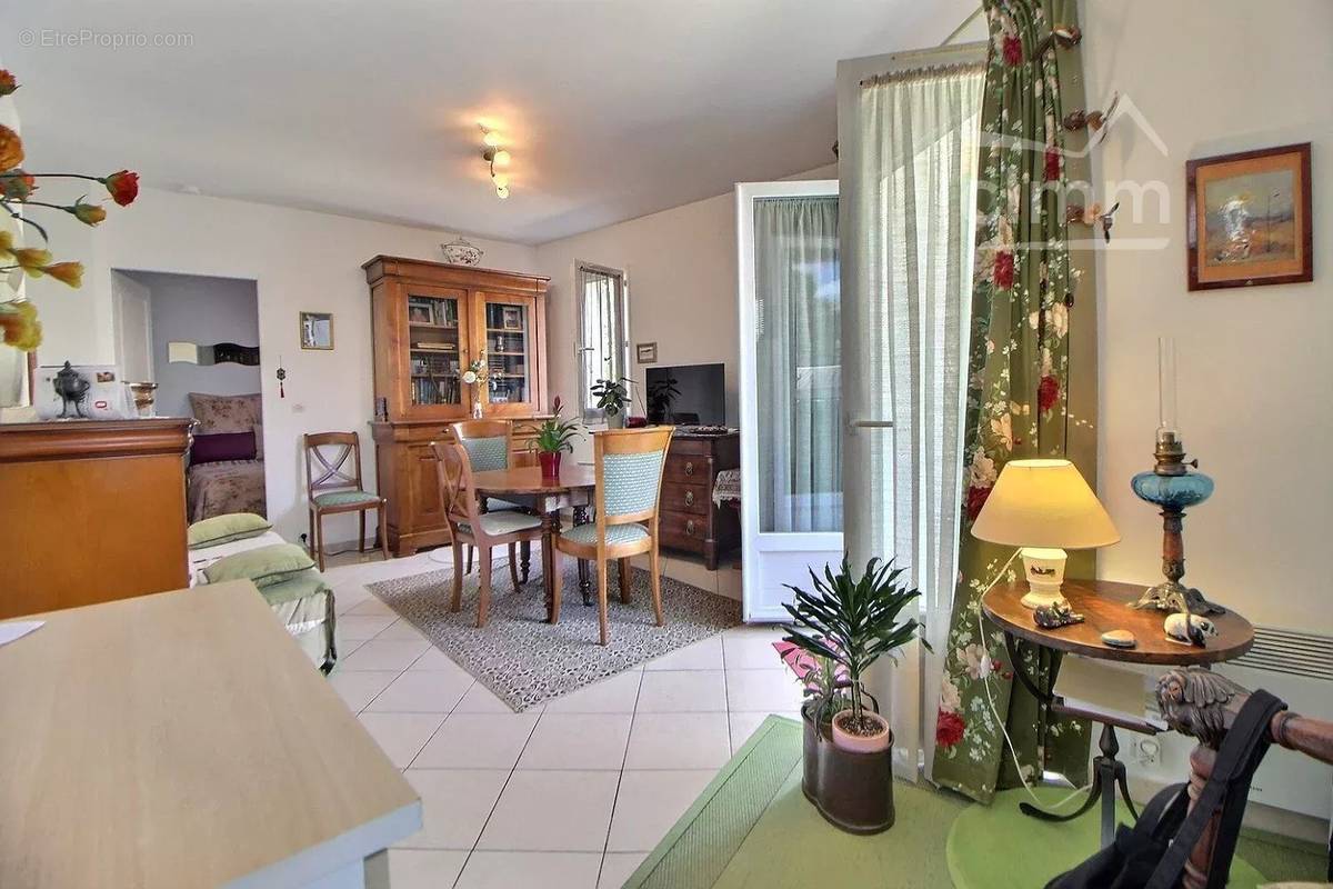 Appartement à VILLENEUVE-LES-MAGUELONE