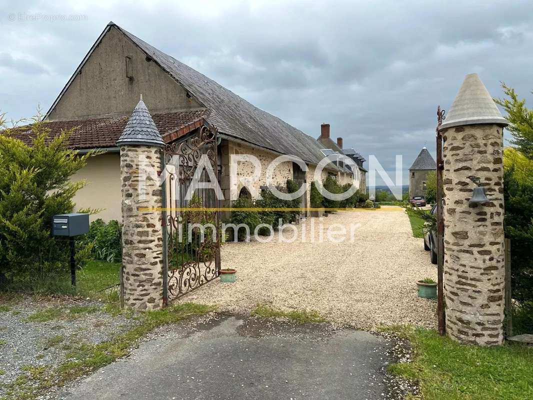 Maison à DUN-LE-PALESTEL