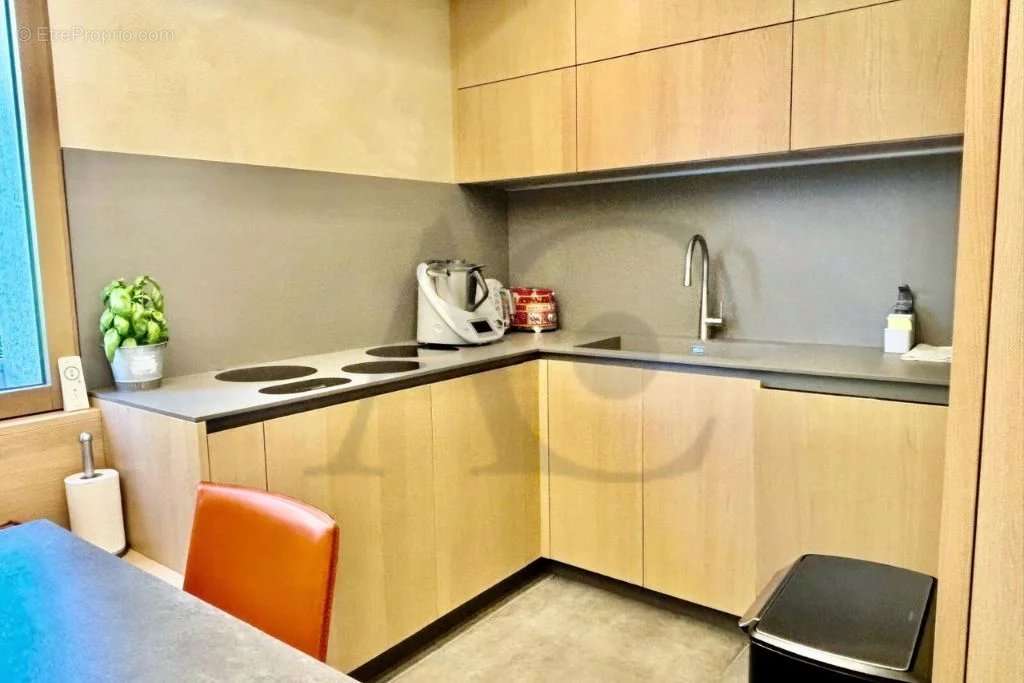 Appartement à VILLENEUVE-LOUBET