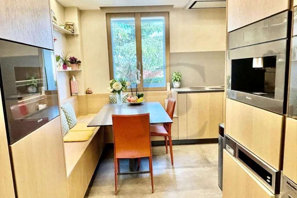 Appartement à VILLENEUVE-LOUBET